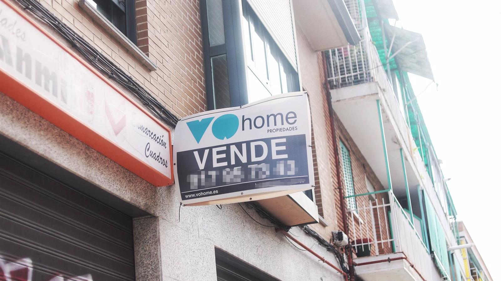 La compraventa de viviendas en Madrid cae un 25,72% tras empeorar su evolución interanual