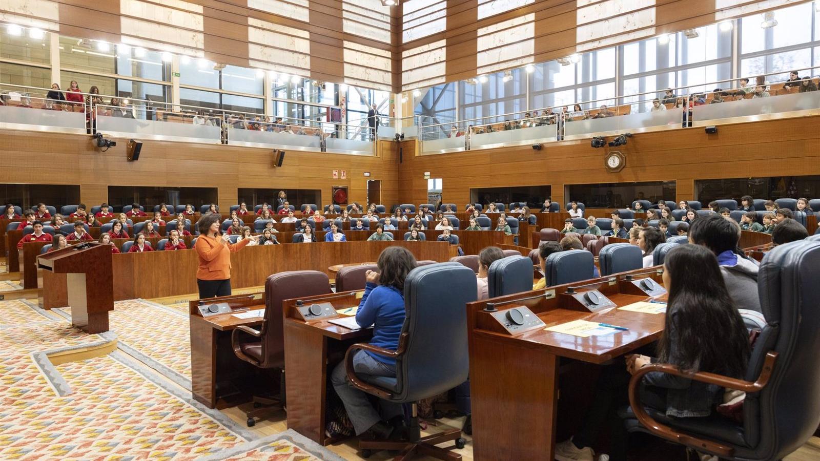 Debate escolar en la Asamblea sobre solidaridad, desigualdad y sostenibilidad