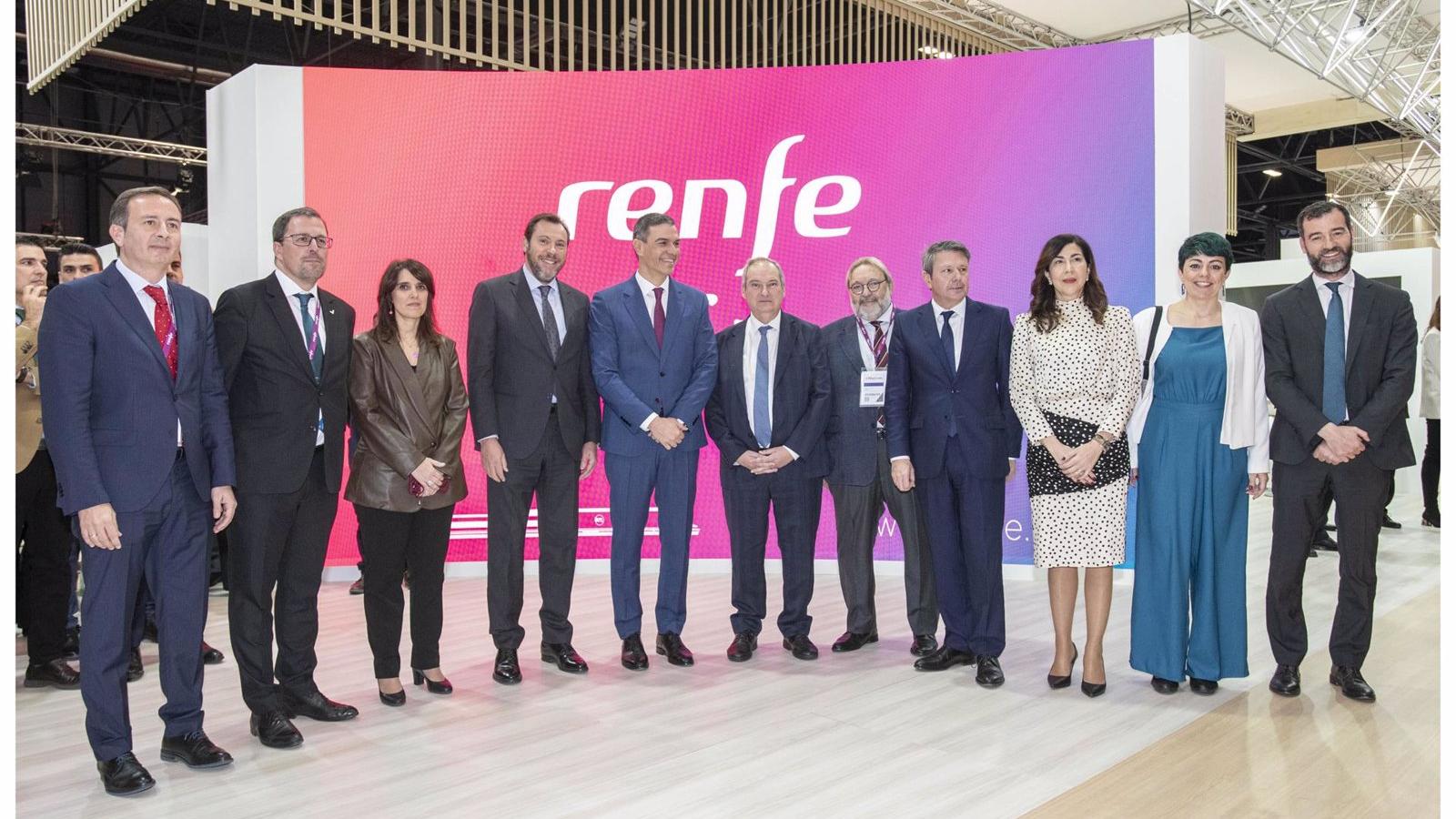 Renfe llega a acuerdos con medio centenar de instituciones y empresas de turismo en Fitur