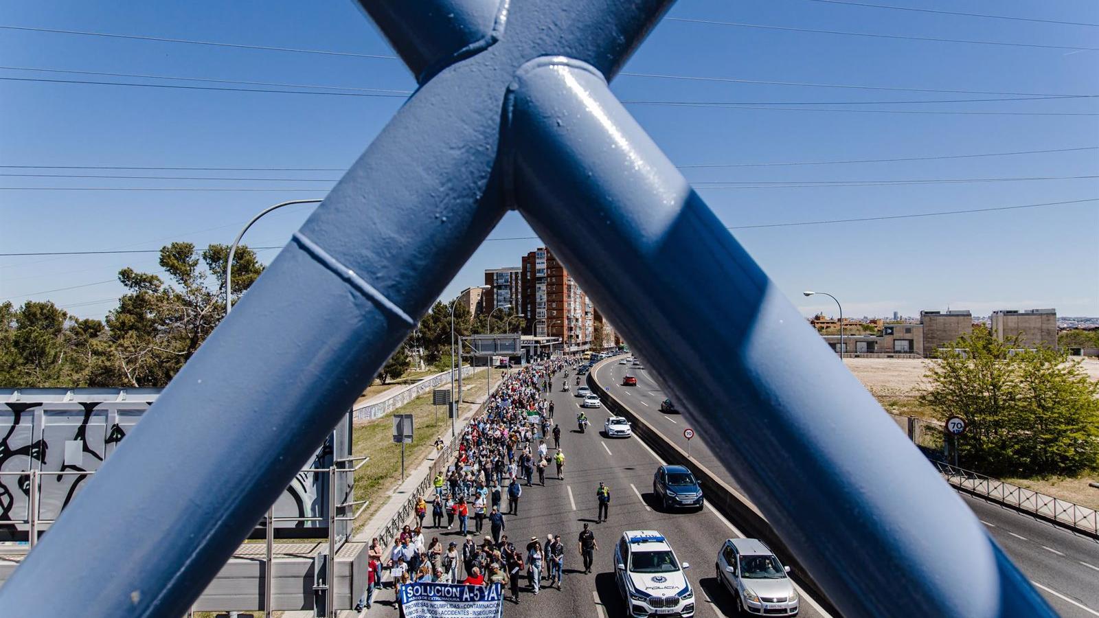Energías renovables para climatizar los centros de FP y residencias próximos a la A-5 tras su soterramiento