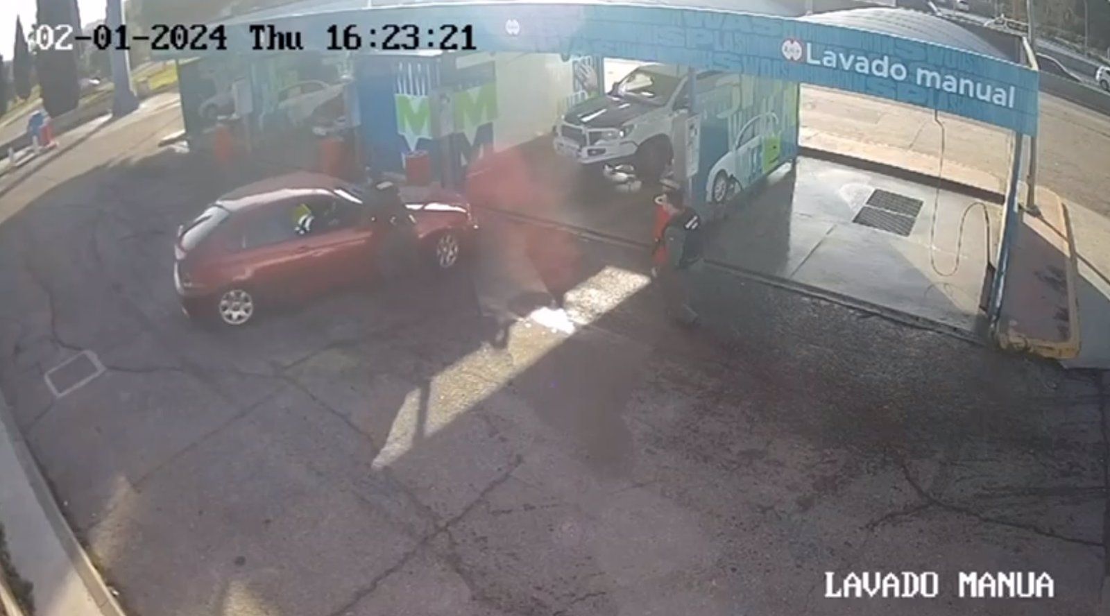 Detenido un joven de 26 años que se dio a la fuga en coche y golpeó después a un agente de la Guardia Civil