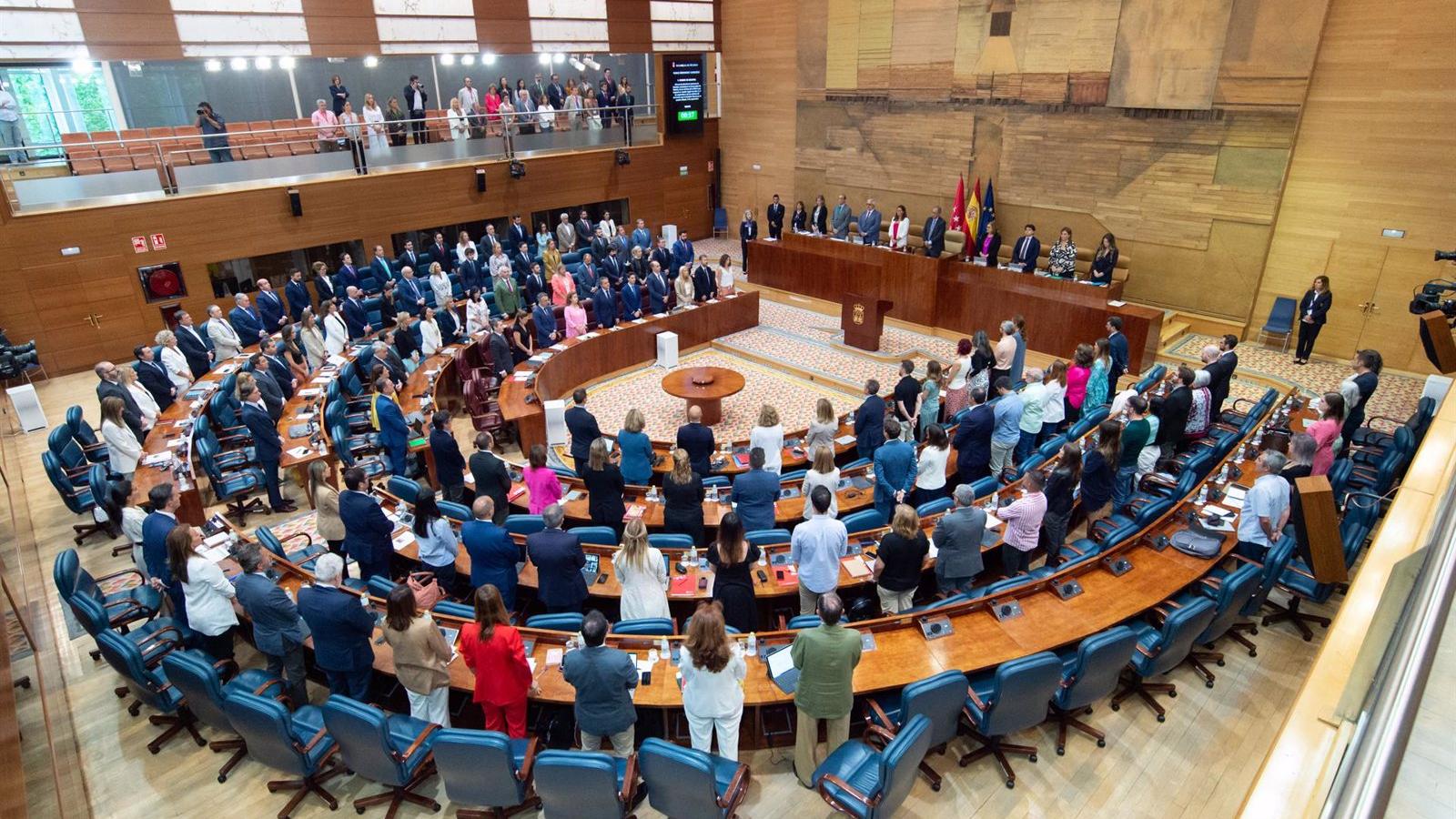 La Asamblea debate sobre electricidad, transparencia y la devolución de menores extranjeros