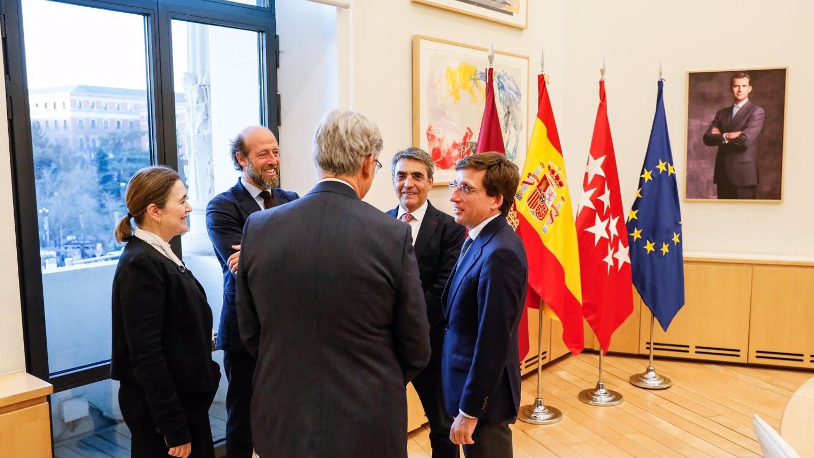 Martínez- Almeida reafirma su compromiso con la defensa de la tauromaquia