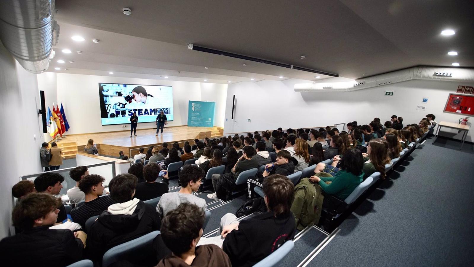 El Hub232 de Las Rozas acoge la jornada STEAM Day para dar a conocer las distintas opciones formativas de los estudiantes