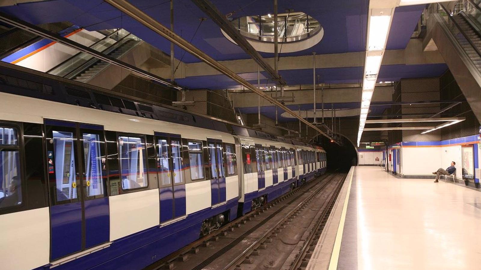 Muere arrollado un joven de 19 años tras caer entre coche y andén en una estación de Metro de Vicálvaro