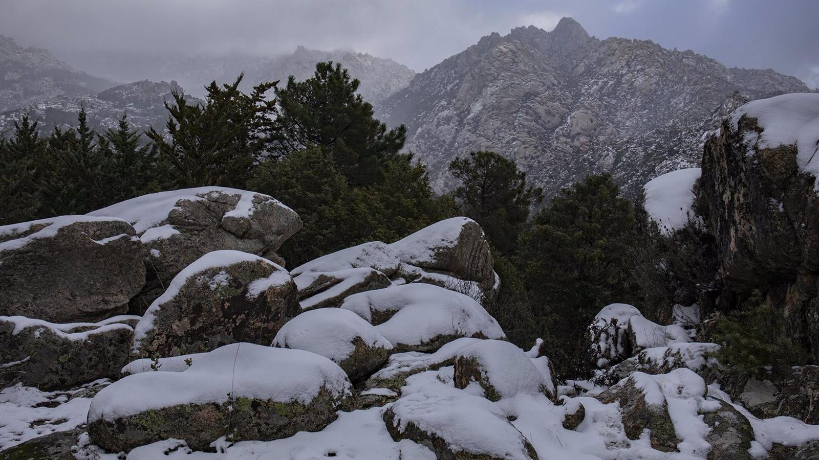 El GERA rescató el sábado a cuatro excursionistas perdidos en plena tormenta