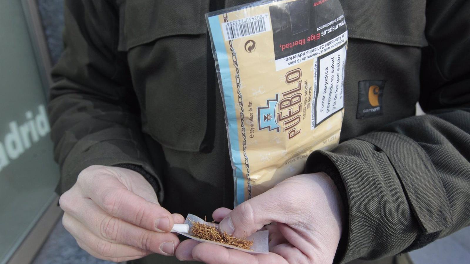 El consumo de tabaco y alcohol cae en la región