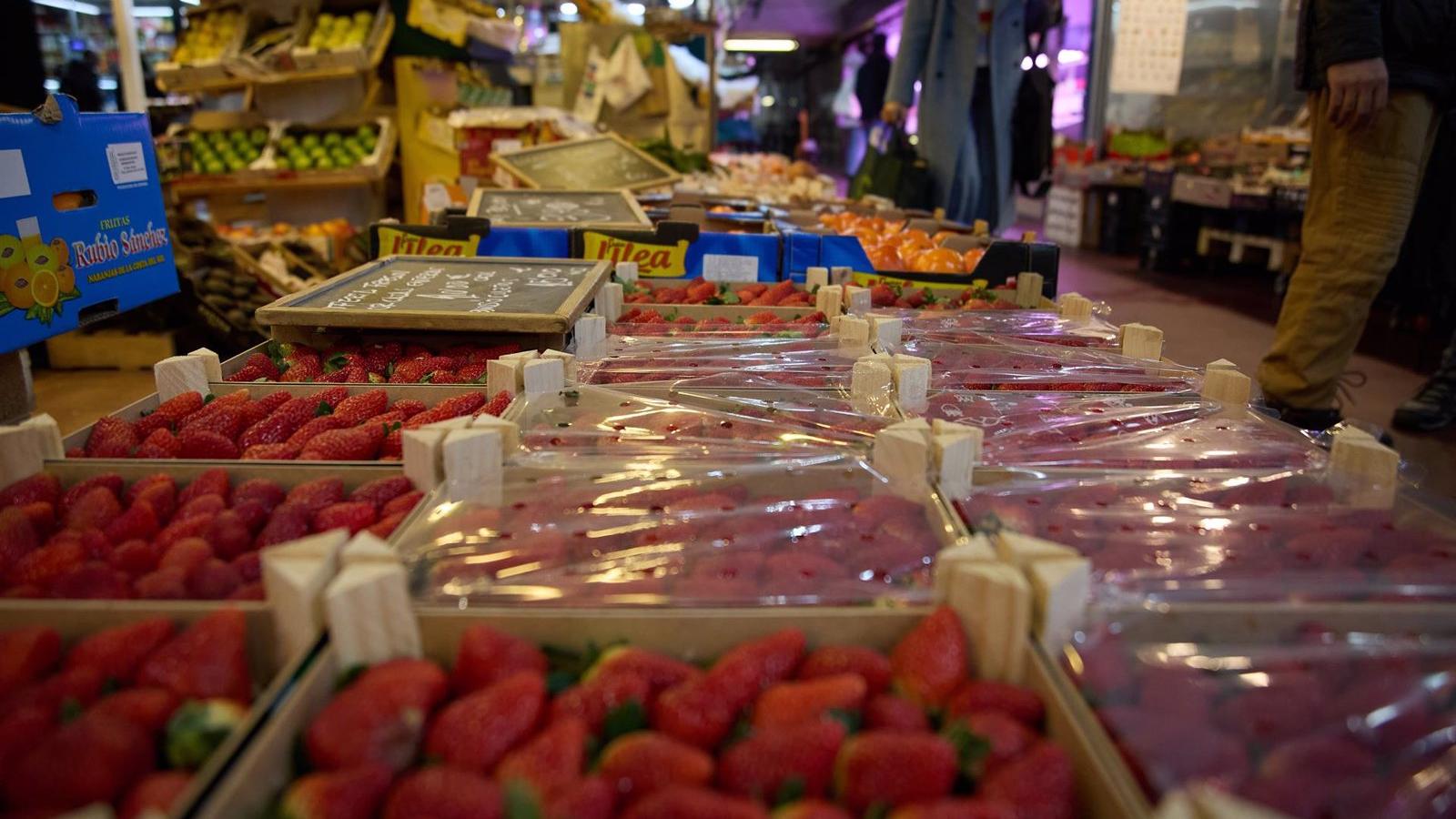 La ciudad de Madrid no registra ningún incidente con la partida de fresas intoxicada de Marruecos aunque está "en alerta"