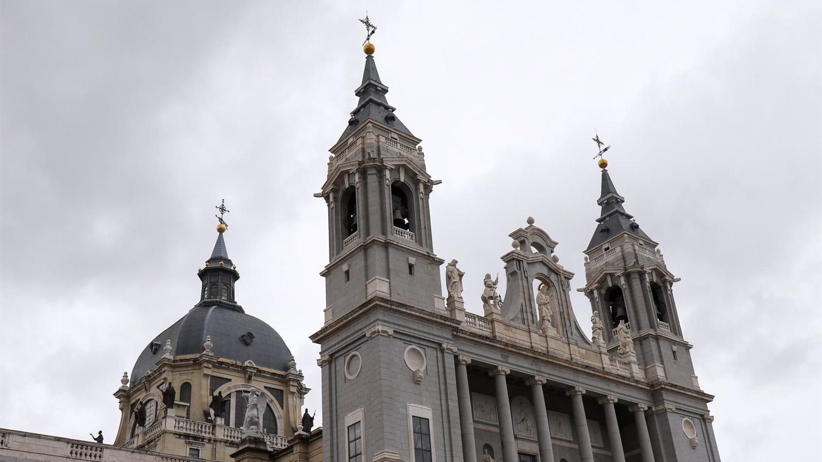 AMP.-Obispos de Madrid muestran su preocupación por los migrantes en Barajas, el cuartel de Alcalá y el CIE de Aluche