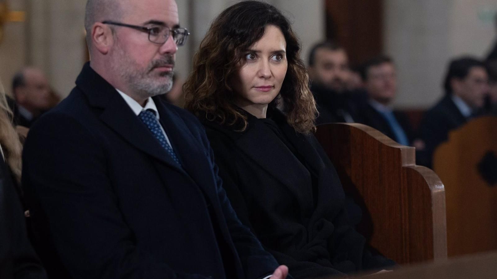 El Delegado del Gobierno pide explicaciones a Ayuso tras la denuncia de Fiscalía a su pareja