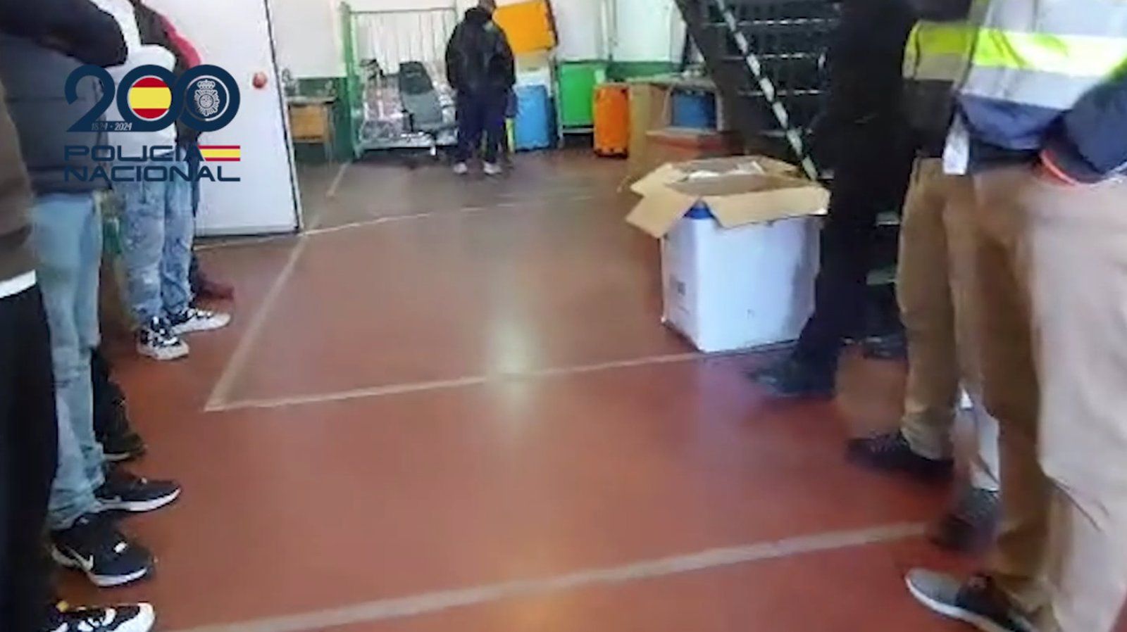 Detenidos un colombiano y su hijo por explotación laboral en una nave de Alcalá