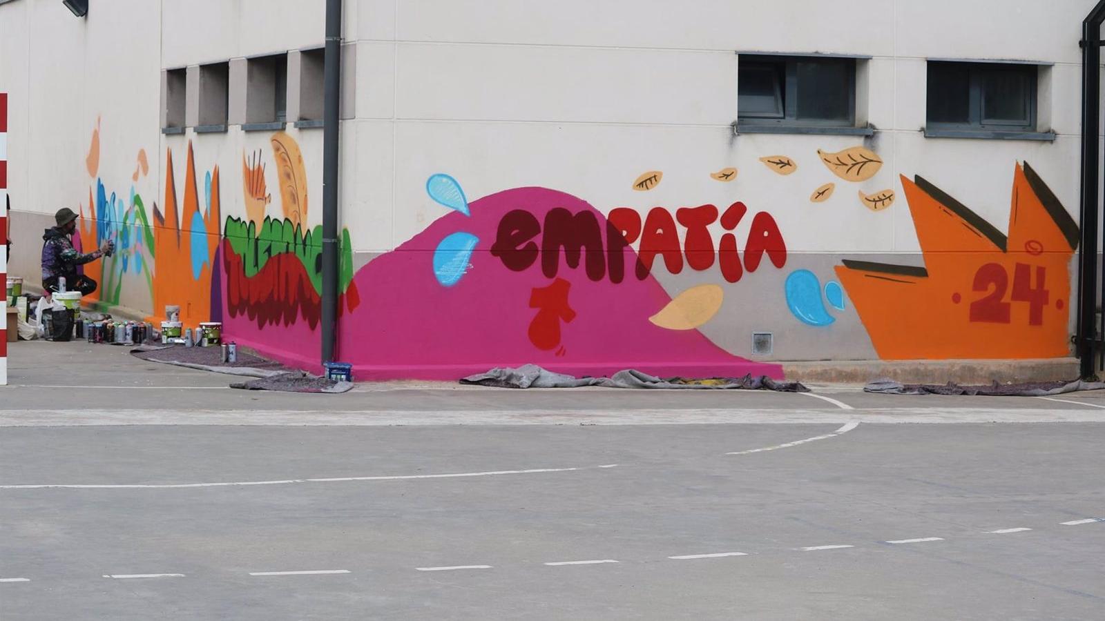 El colegio Dulcinea de Alcalá tendrá nuevo mural hecho por los alumnos dentro de la iniciativa 'Deja tu huella en el cole'