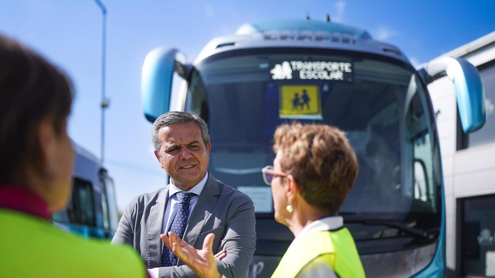 La Comunidad refuerza el servicio de autobuses a la Sierra tras la incidencia en la línea de Cercanías de la zona
