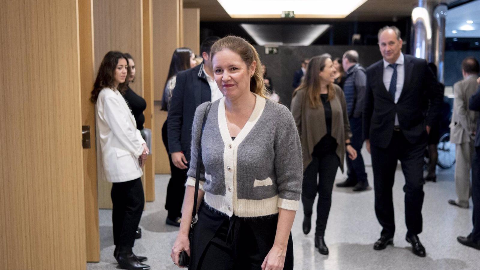 La Comunidad accede a sentarse con el Gobierno para defender su reforma de la Ley Trans