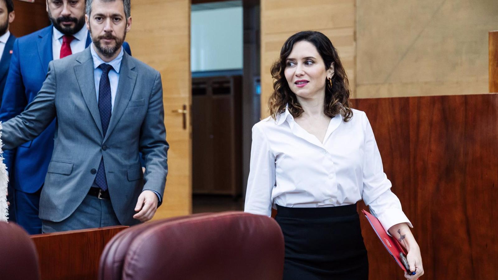 Díaz Ayuso se enfrenta a toda la izquierda pidiendo su dimisión en la Asamblea
