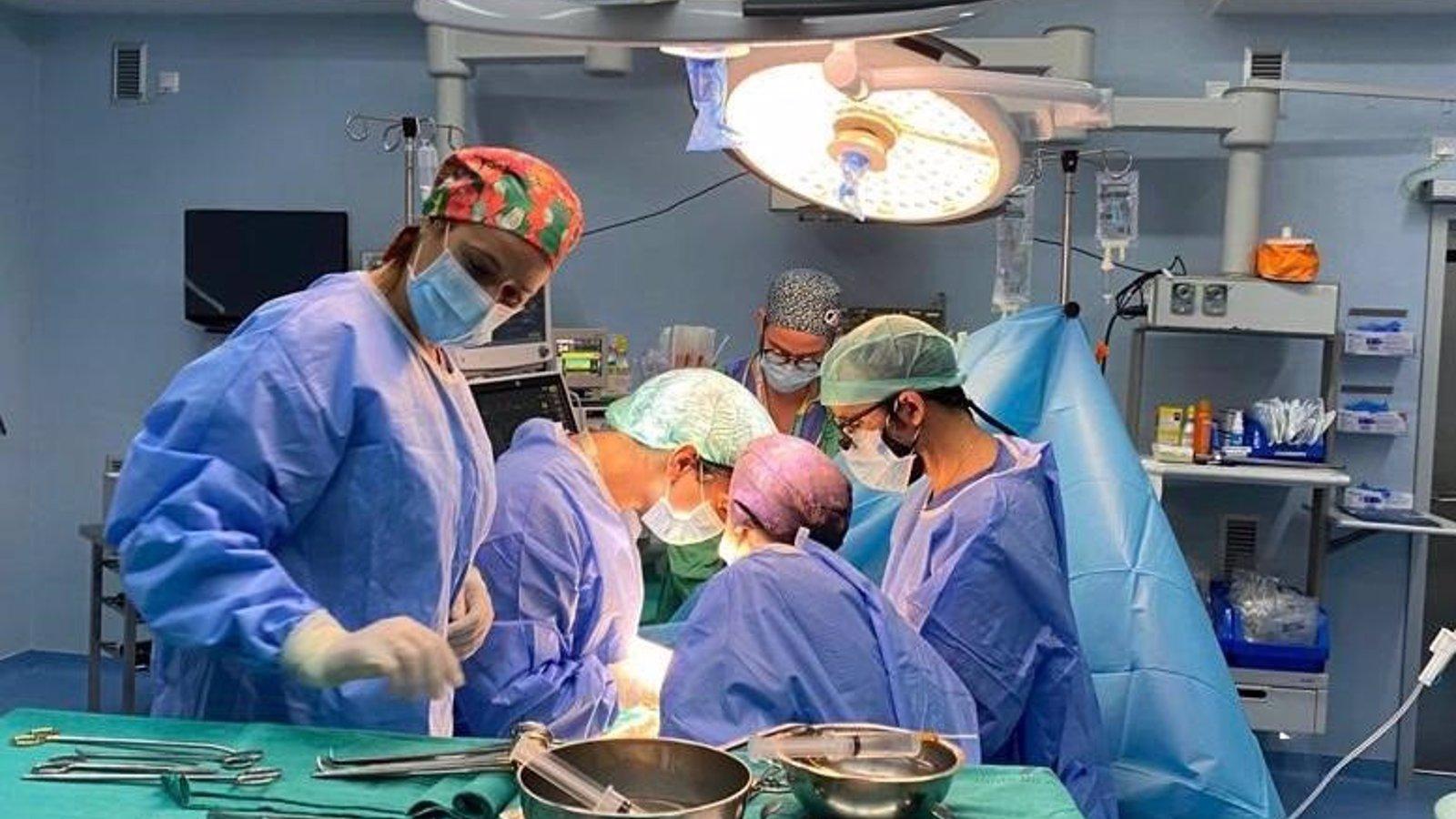 Madrid cierra febrero con 972.643 pacientes en lista de espera: un 13,5% más pero caen los tiempos de espera