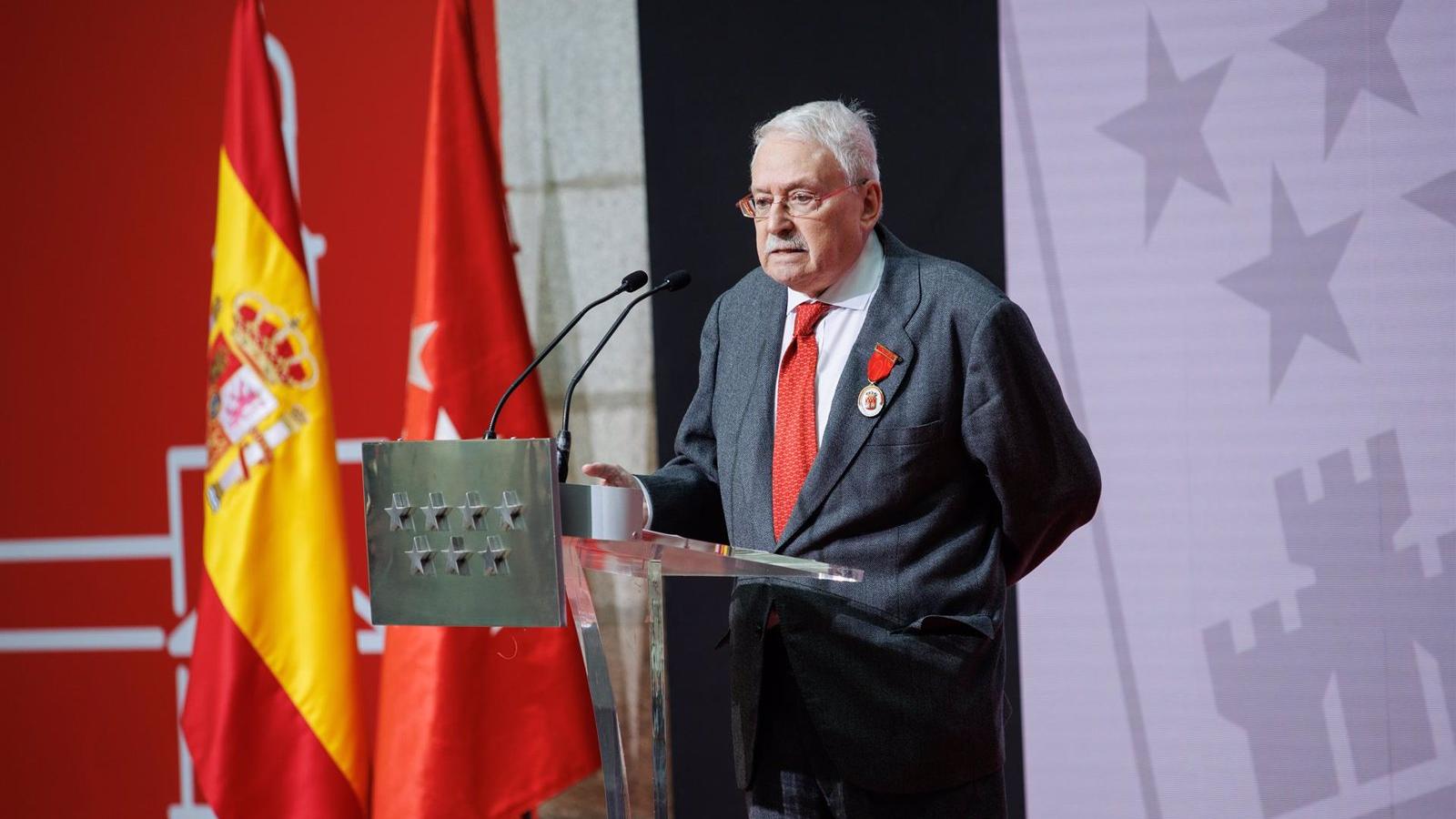 Leguina se aleja de un "desfasado" PSOE  y aconseja a Lobato que se aleje de sectarismos