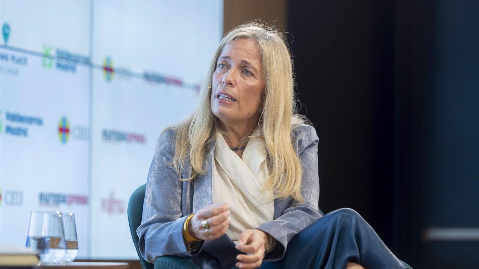 Albert ve una subida del paro "estable" y defiende que los contratos solo suben en las CCAA turísticas por Semana Santa