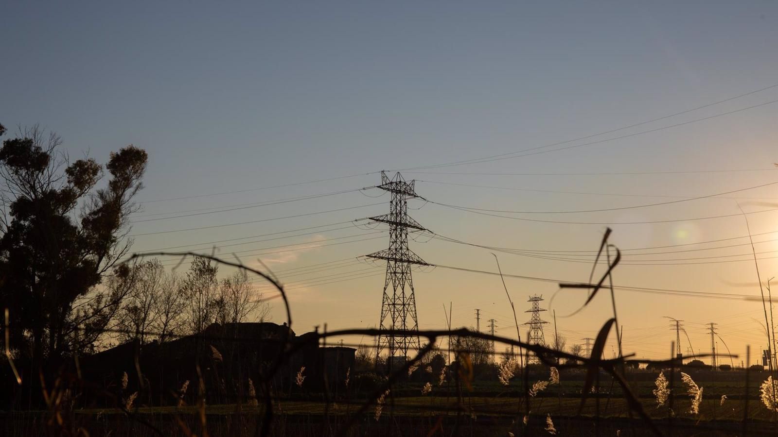 La luz sumará este sábado hasta ocho horas en precios negativos