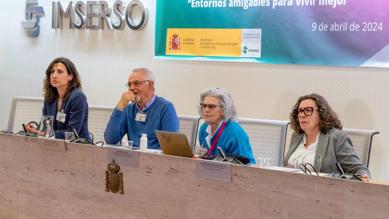 Los mayores piden más espacios verdes, servicios de salud, combatir estereotipos y envejecer en casa, según un estudio