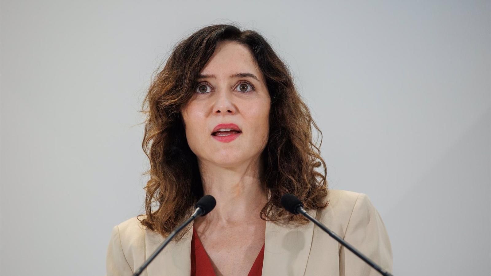Ayuso acusa al Gobierno de "sectario", "desleal" y de emular "el camino venezolano"