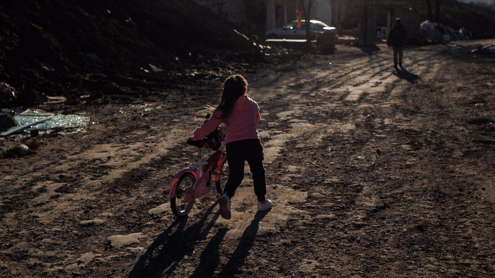 Más de 200 familias de Cañada Real piden a la Comunidad la restauración del suministro eléctrico