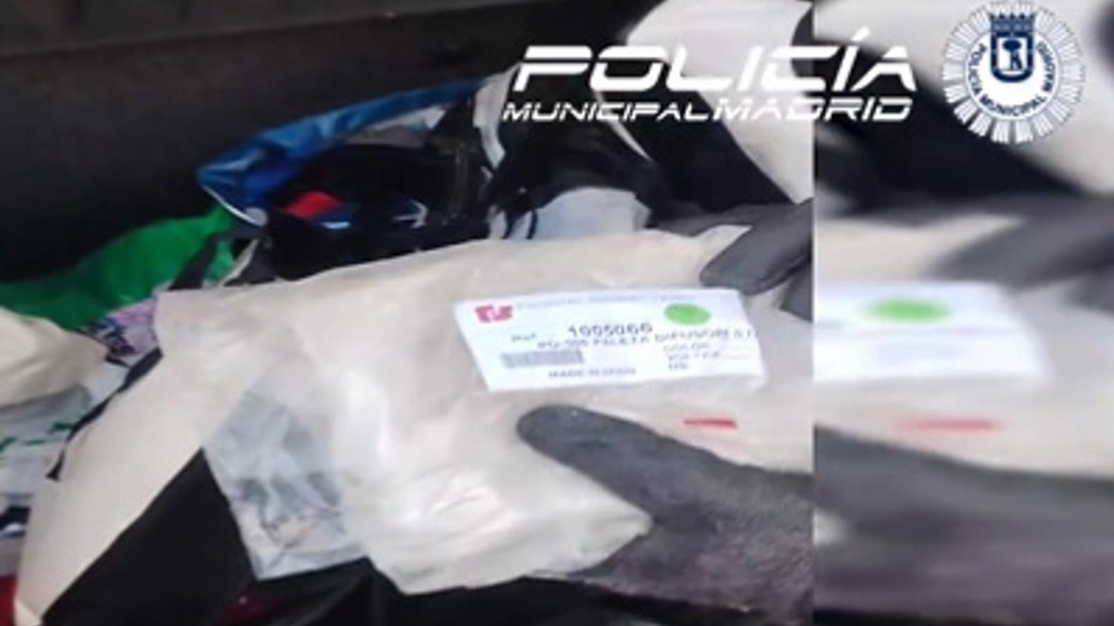 Descubrimiento de heroína en Carabanchel lleva a tres detenciones