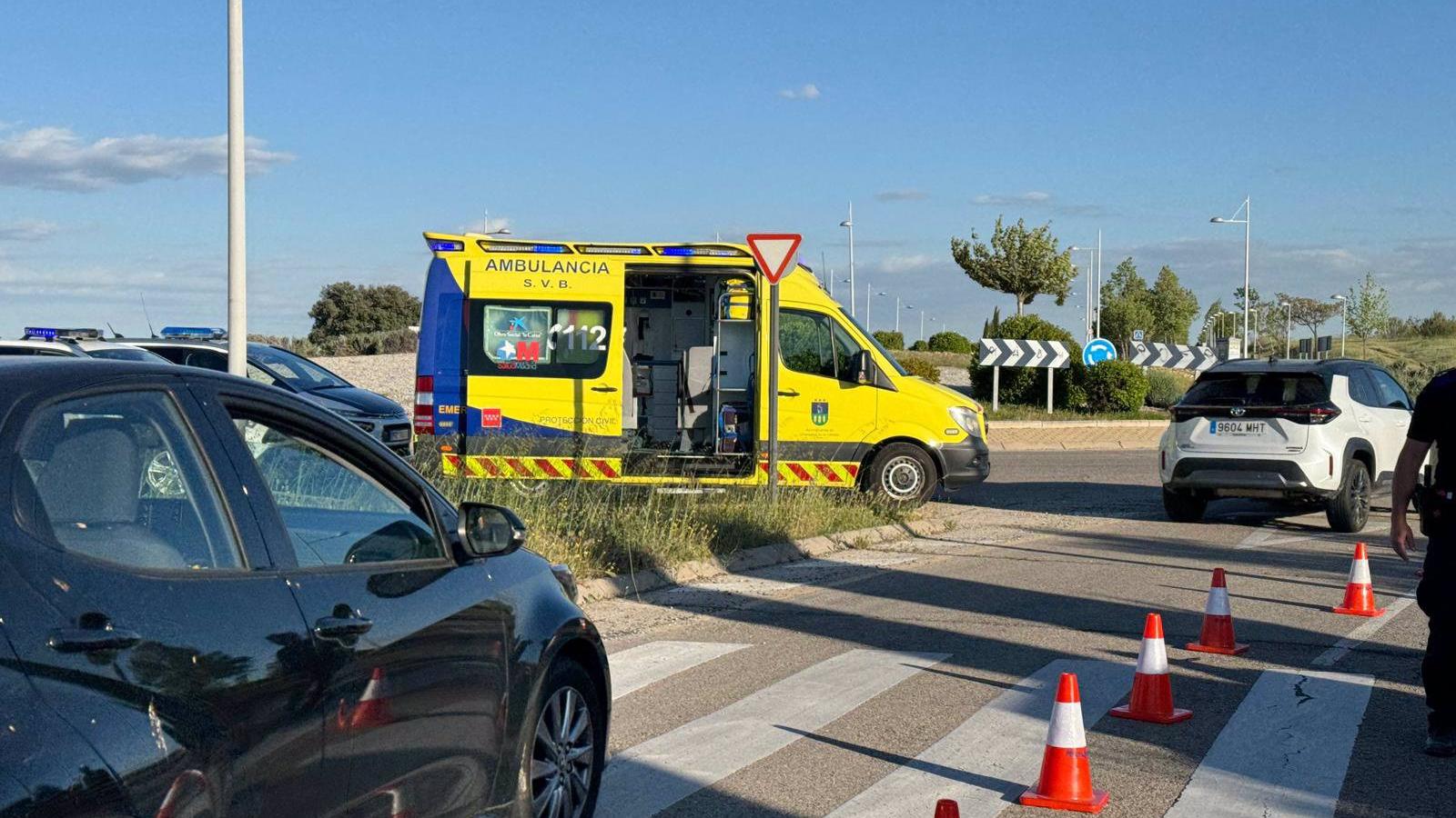 Un ciclista fallece tras chocar contra una señal en Villanueva de la Cañada