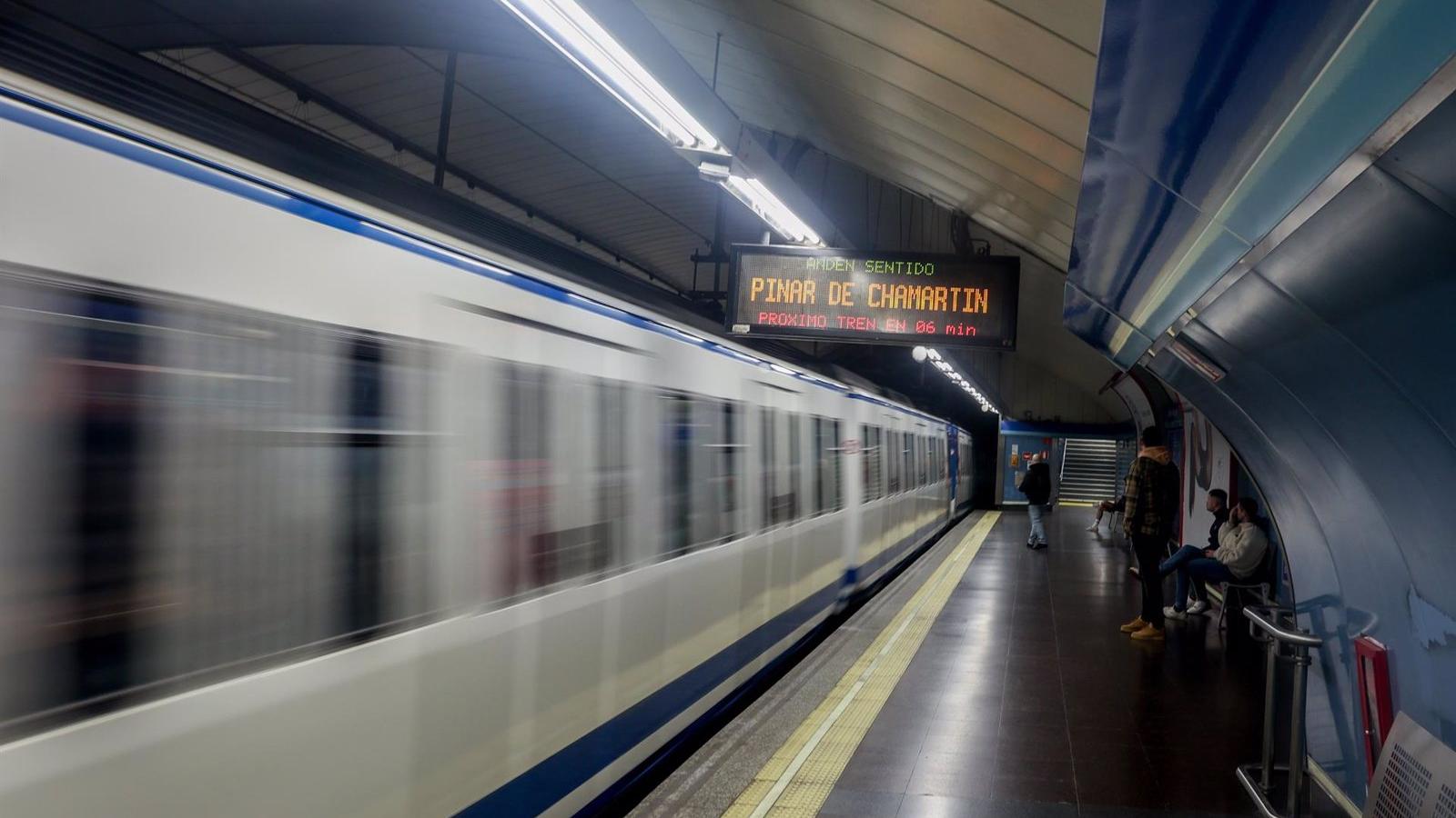 Metro de Madrid refuerza desde el 30 de abril al 5 de mayo el servicio hasta en un 50% por el puente