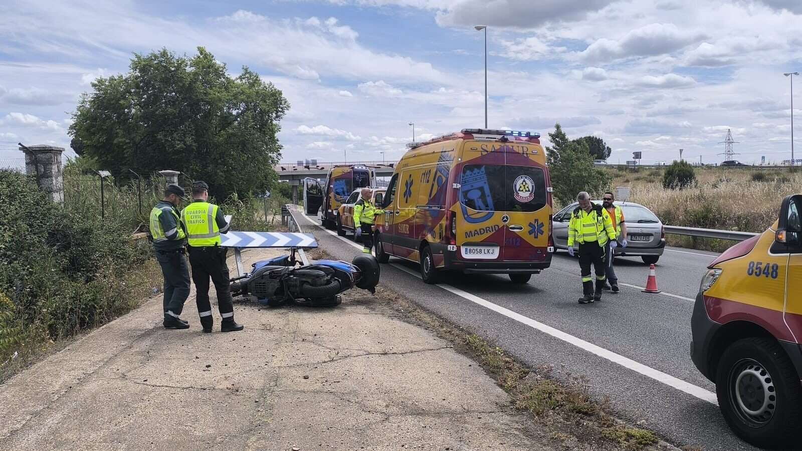 Un grave accidente de moto en la M-607 deja a una mujer herida