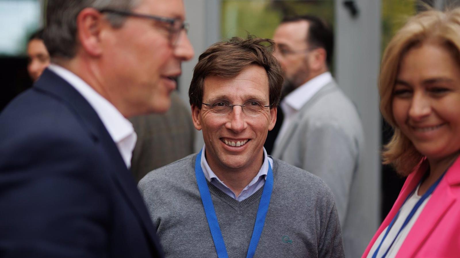 Martínez-Almeida define a Sánchez como "señor bulo"