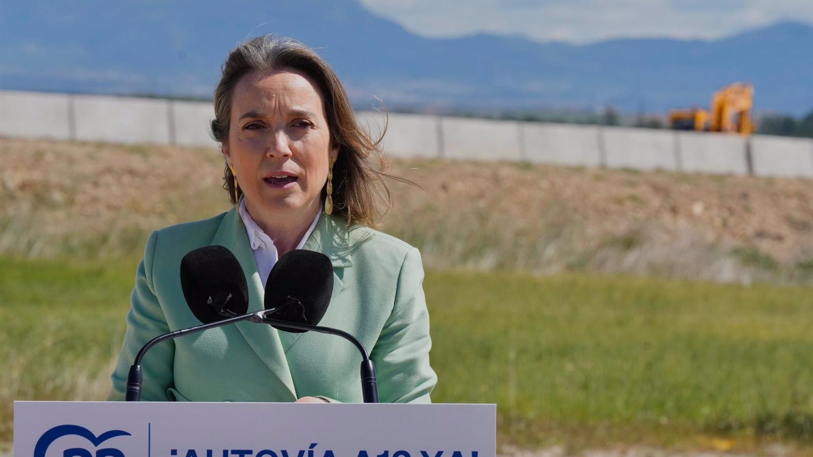 Cuca Gamarra solicita comparecencia de Óscar Puente por auditoría pendiente