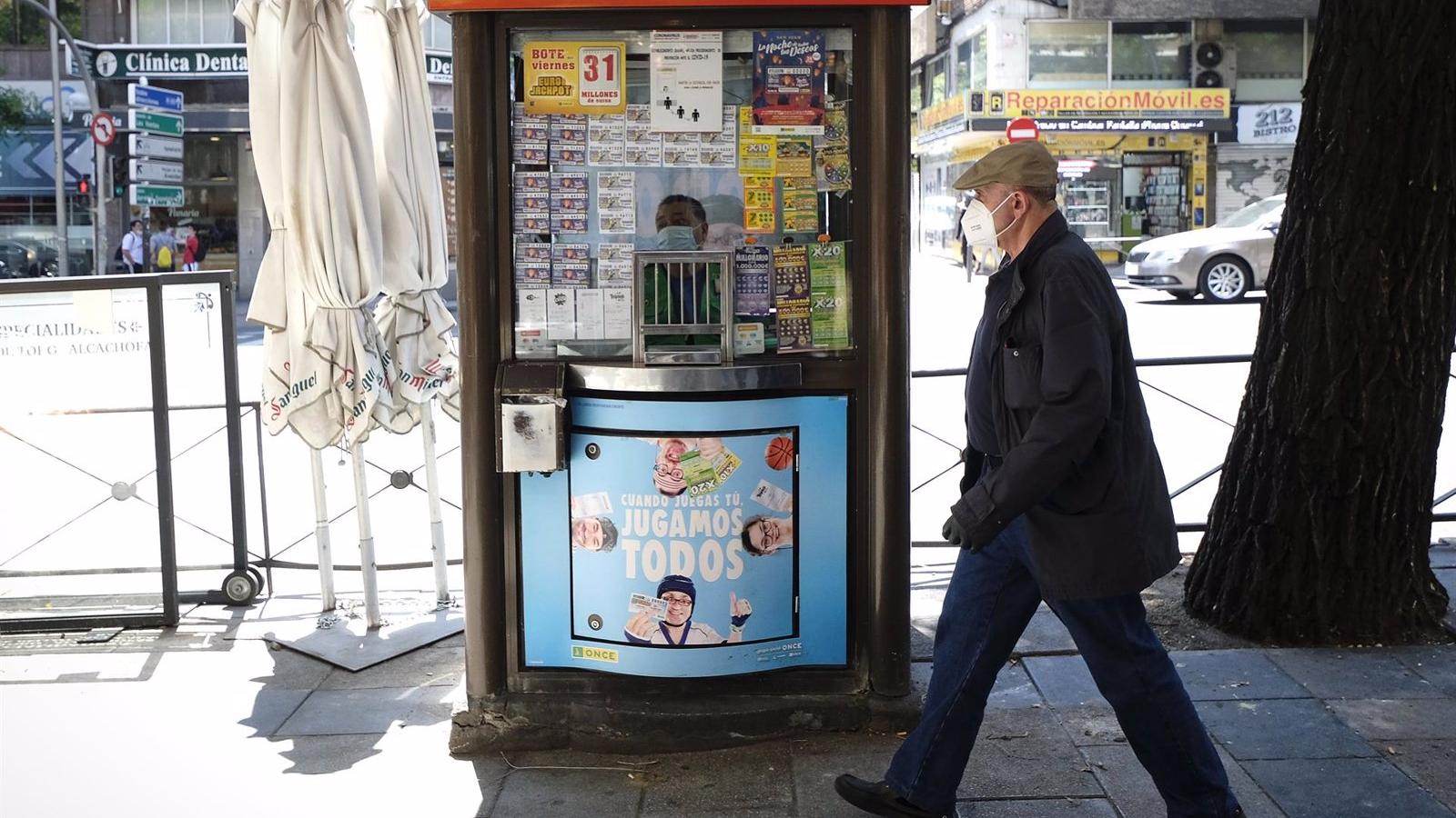 La ONCE reparte más de 815.000 euros en la calle de la Princesa de Madrid