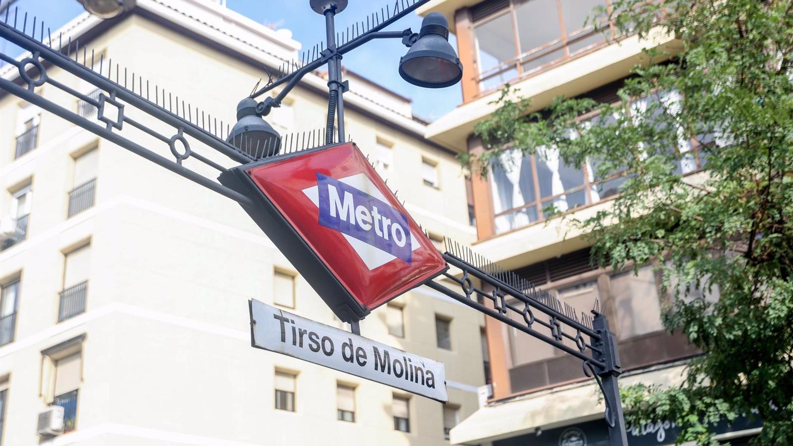 El arrollamiento de un hombre en Tirso de Molina provoca el cierre de la Línea 1 de Metro