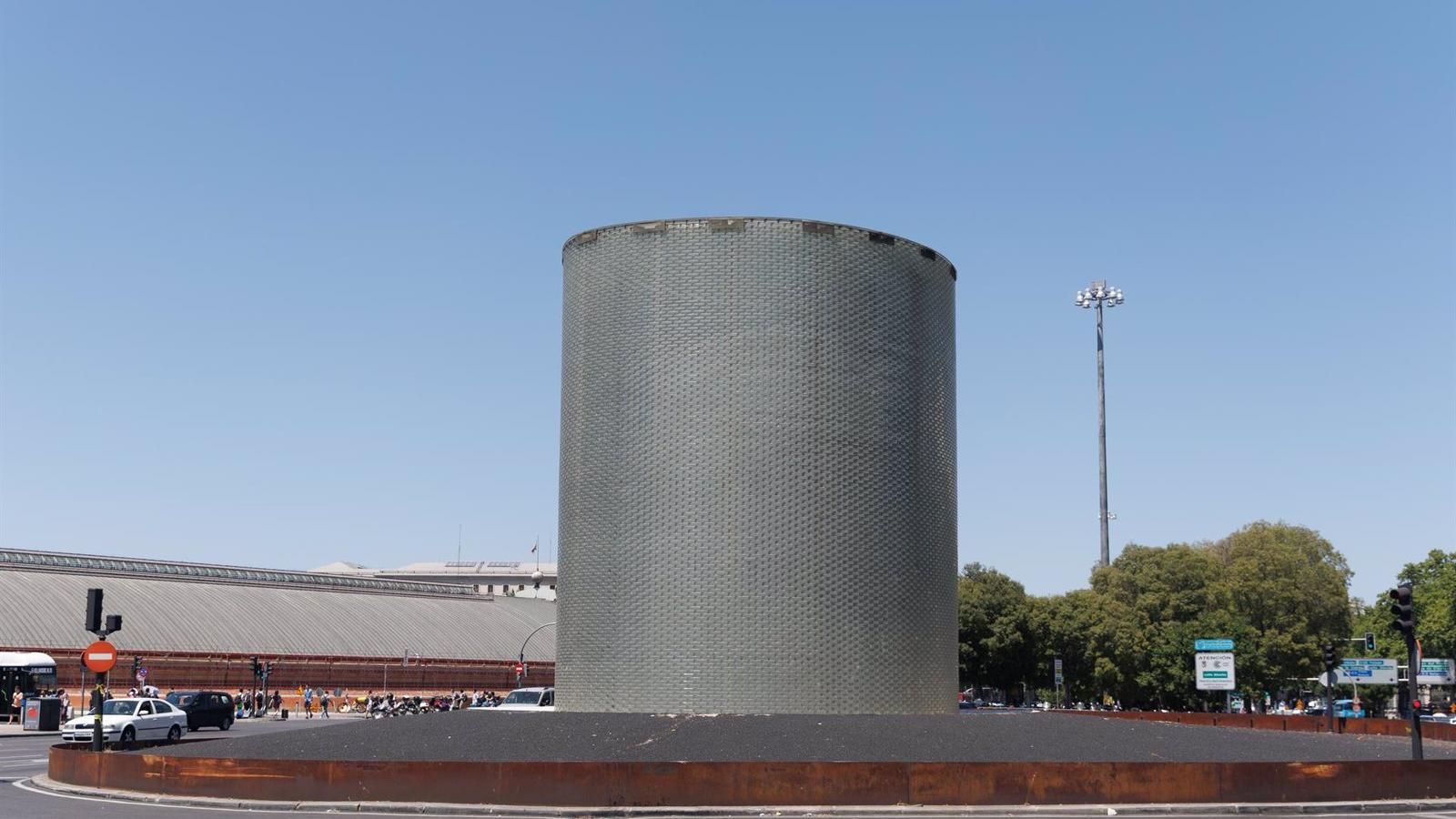 Rivera de la Cruz califica de "miseria moral" las ventas de ladrillos del monumento del 11M