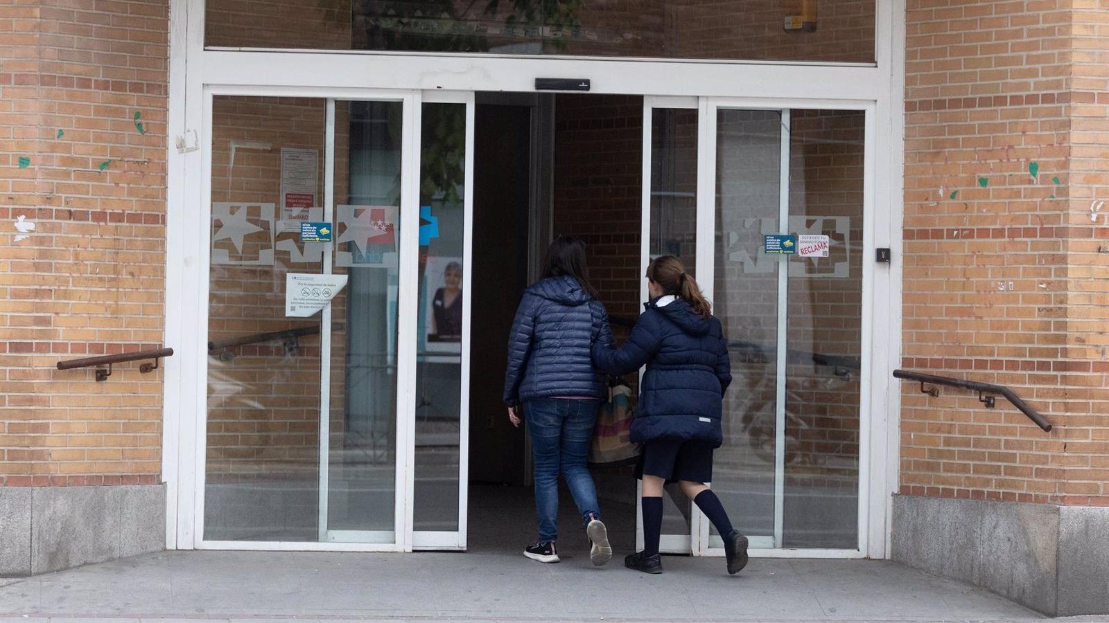 Los casos de Covid-19 en mayores de 60 años se cuadruplican en Madrid