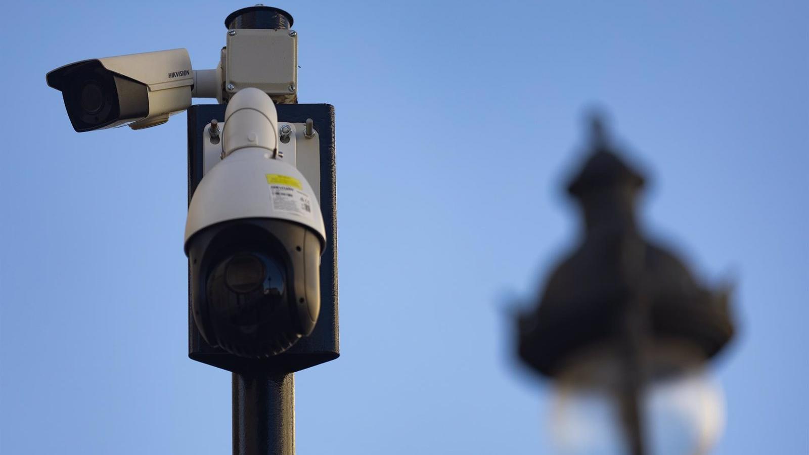 Las cámaras de videovigilancia en la calle Cullera estarán instaladas a finales de 2025