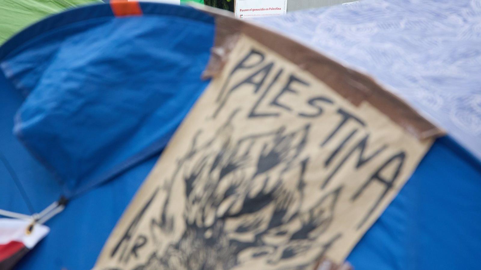 Detenidos tres jóvenes por amenazar a los participantes de la acampada propalestina en la UCM