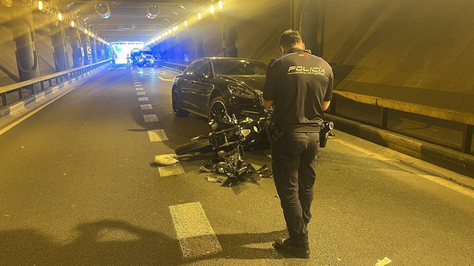 Un motorista herido de gravedad en accidente en el túnel de María de Molina