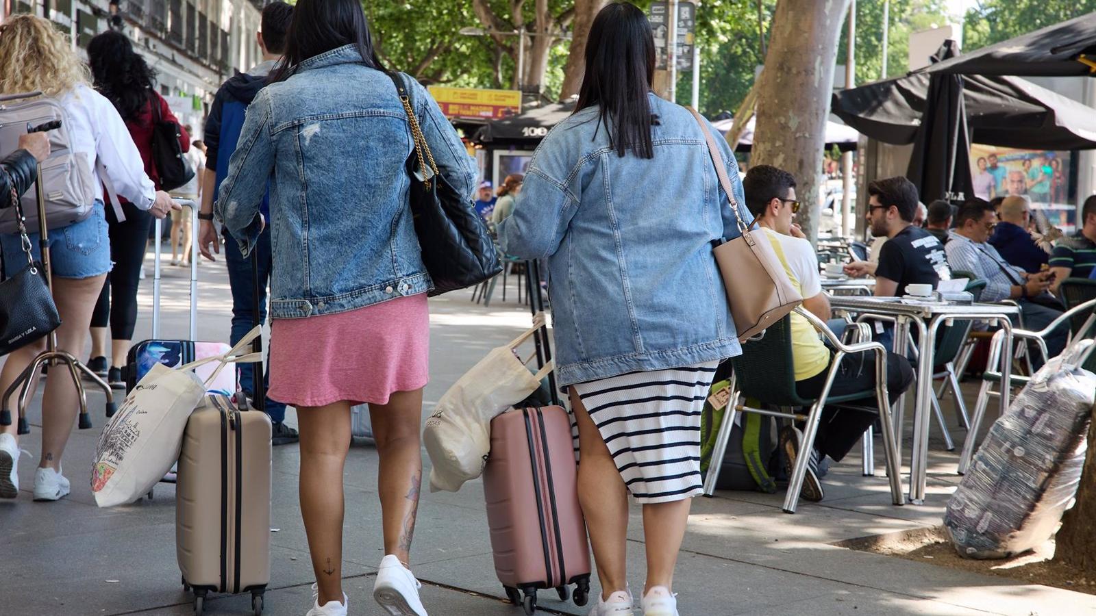 Las pernoctaciones extrahoteleras en Madrid aumentan ligeramente en abril