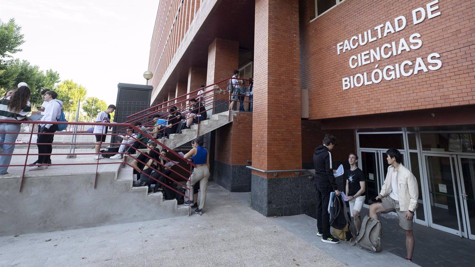 Comienza la EvAU en Madrid con normalidad y novedades en las asignaturas