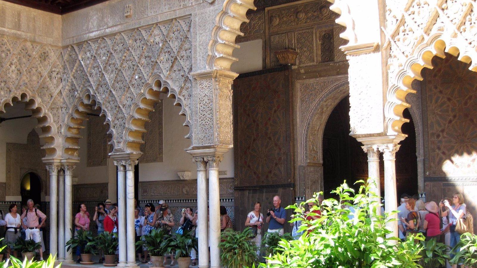 España bate récords con casi 24 millones de turistas hasta abril