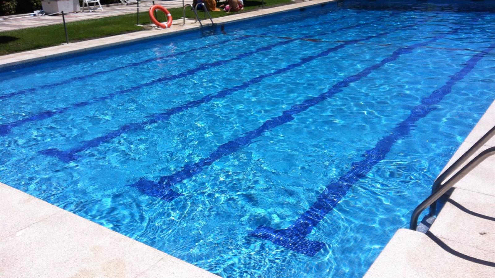 Aprobado el contrato de personal para las nuevas piscinas de verano en Tetuán