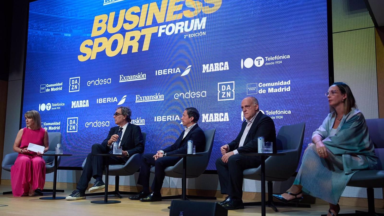 Tebas denuncia a Google y Apple por colaborar con la piratería