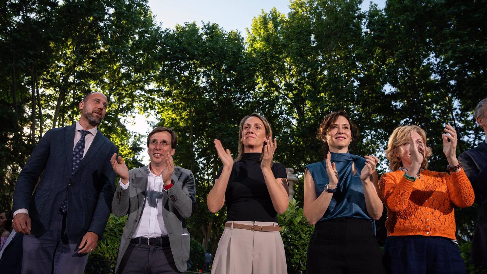 Ayuso y Almeida llaman a votar en las elecciones europeas a favor de la democracia y contra los bulos
