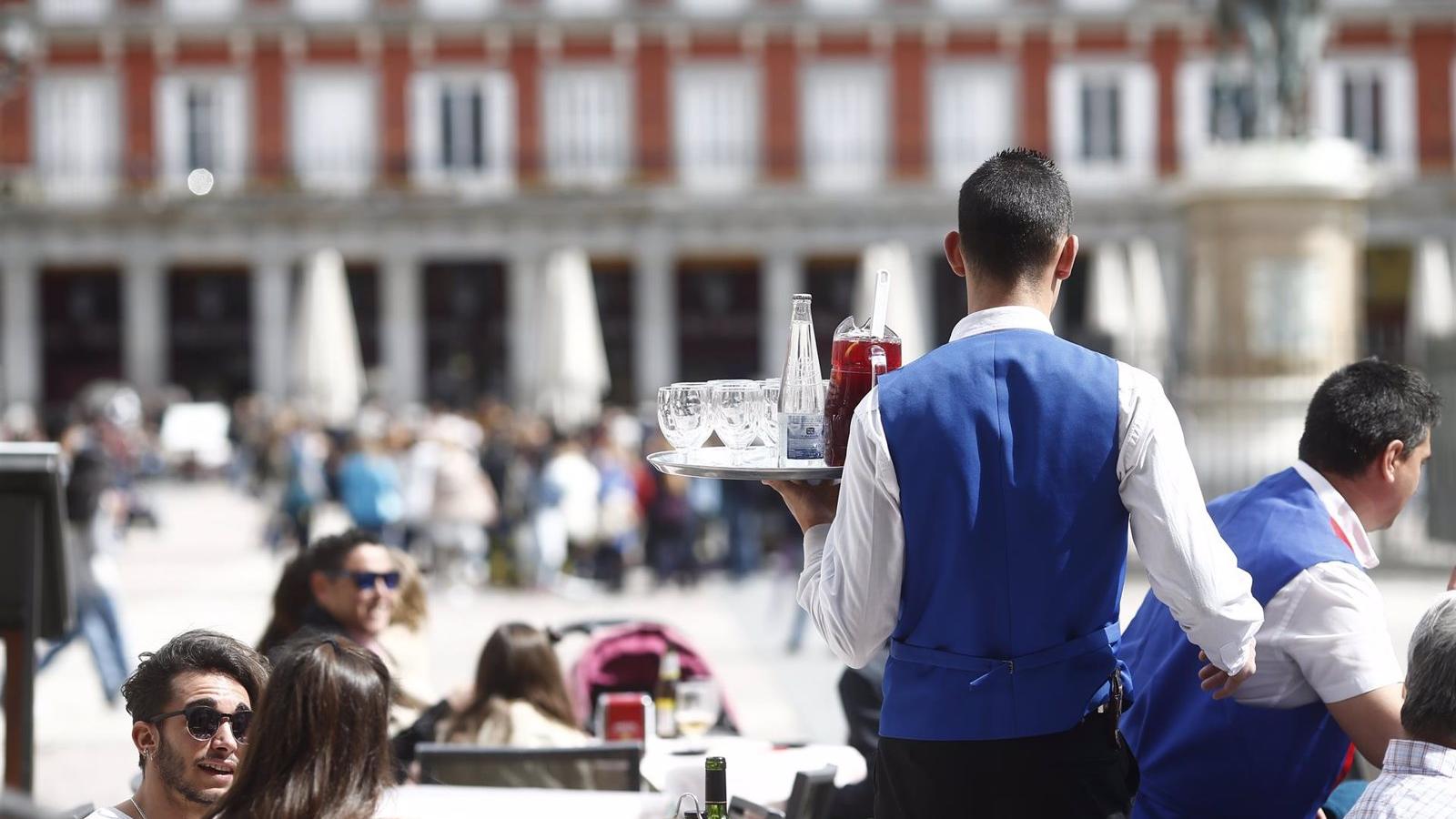 Los hosteleros madrileños ven en la falta de presupuesto para la digitalización su principal barrera para crecer