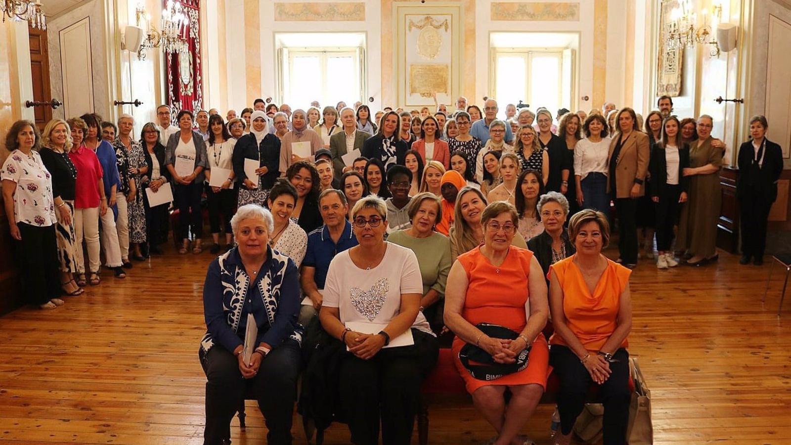 Entrega de diplomas en la Escuela Municipal de Adultos de Alcalá