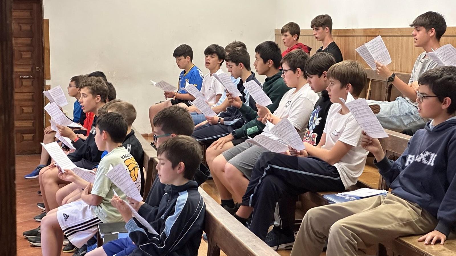 La Escolanía de El Escorial celebra su 50 aniversario buscando nuevas voces