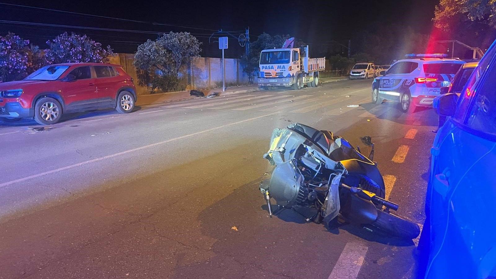 Un hombre fallece en Villaverde al colisionar su motocicleta contra un camión estacionado