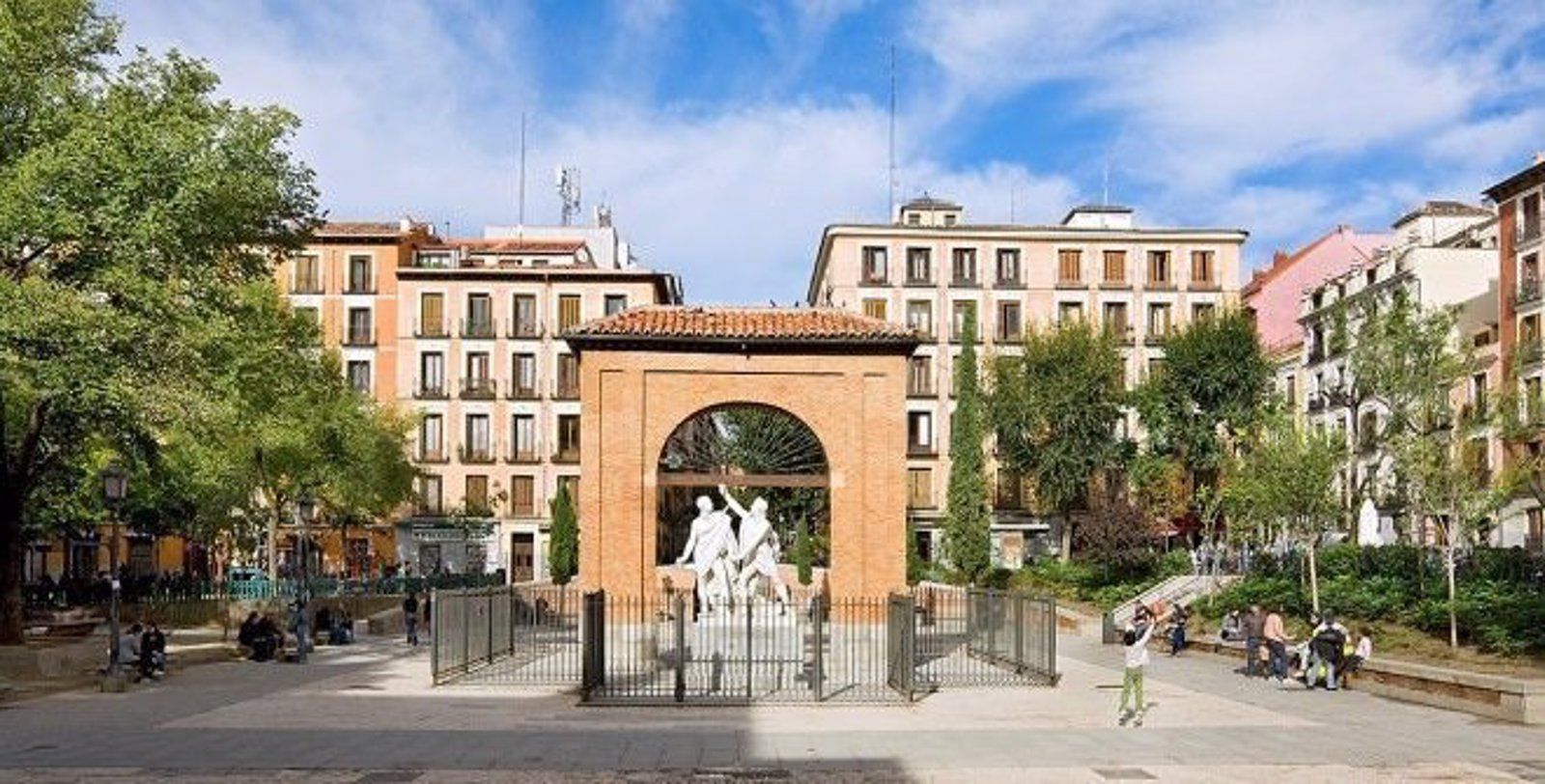 Madrid convoca un concurso para remodelar la plaza del Dos de Mayo